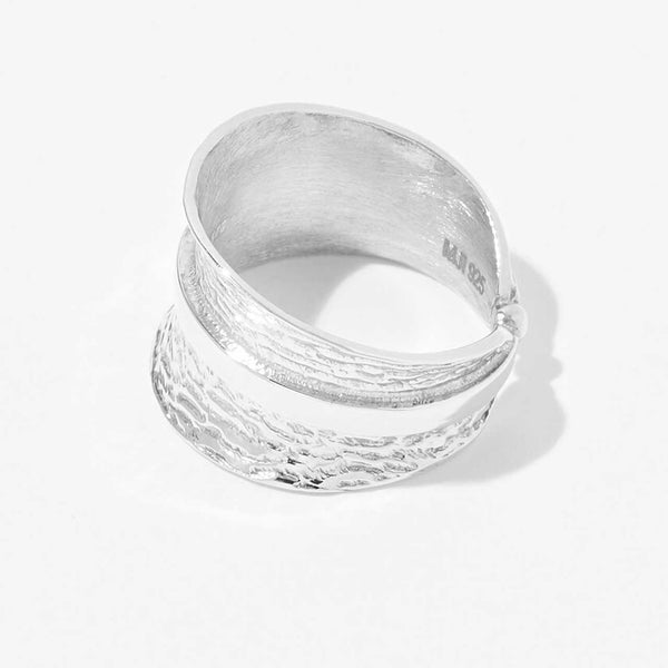 Belted Textured Ring