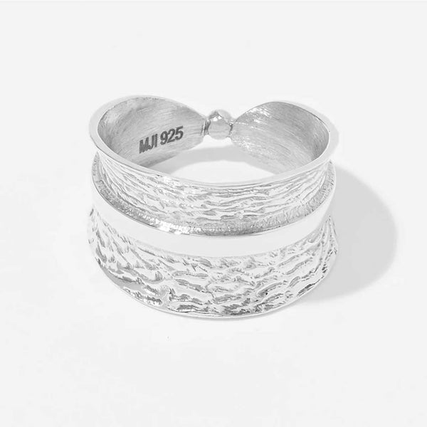 Belted Textured Ring